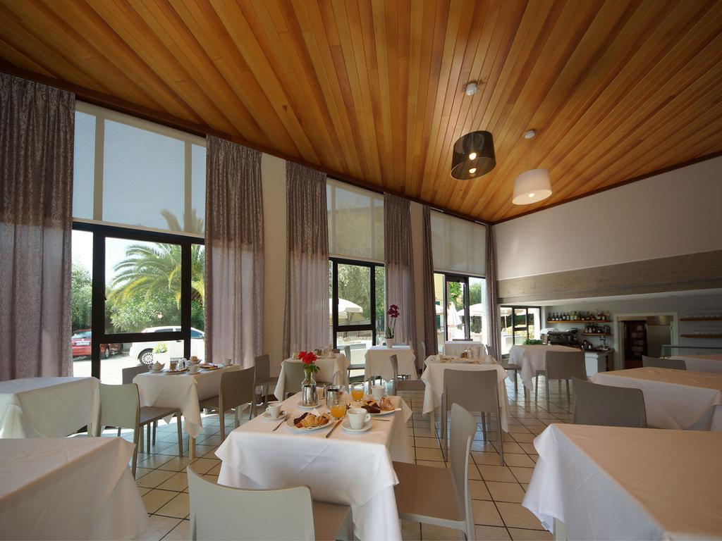 Hotel Saviola Sirmione Buitenkant foto