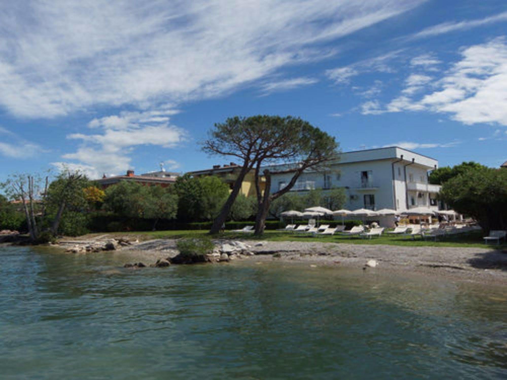 Hotel Saviola Sirmione Buitenkant foto