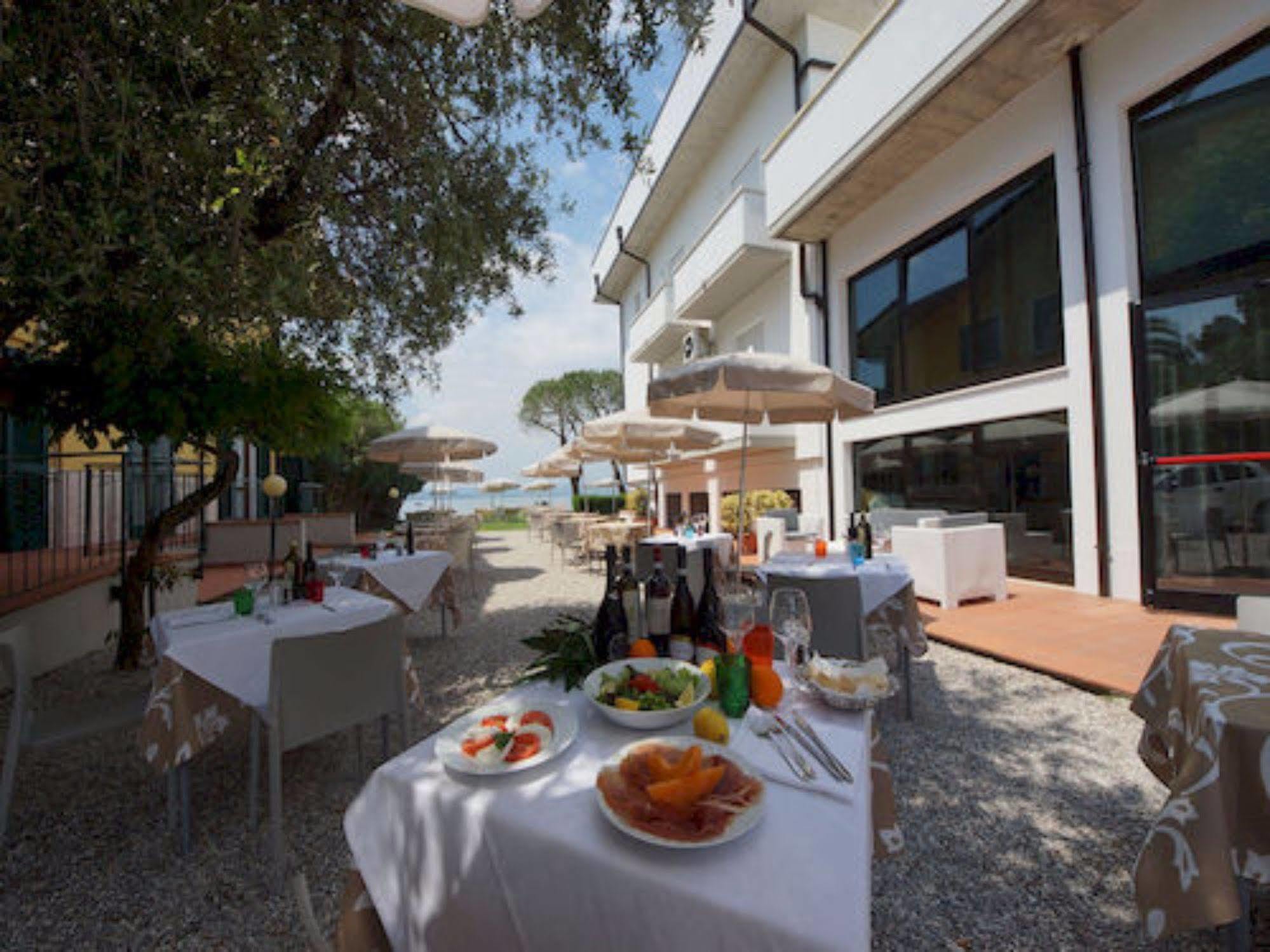 Hotel Saviola Sirmione Buitenkant foto