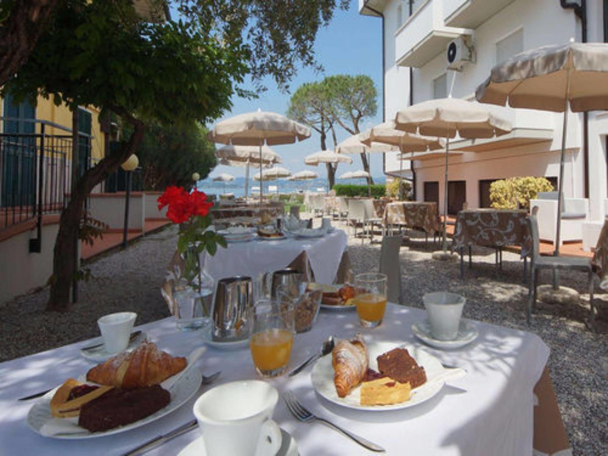 Hotel Saviola Sirmione Buitenkant foto